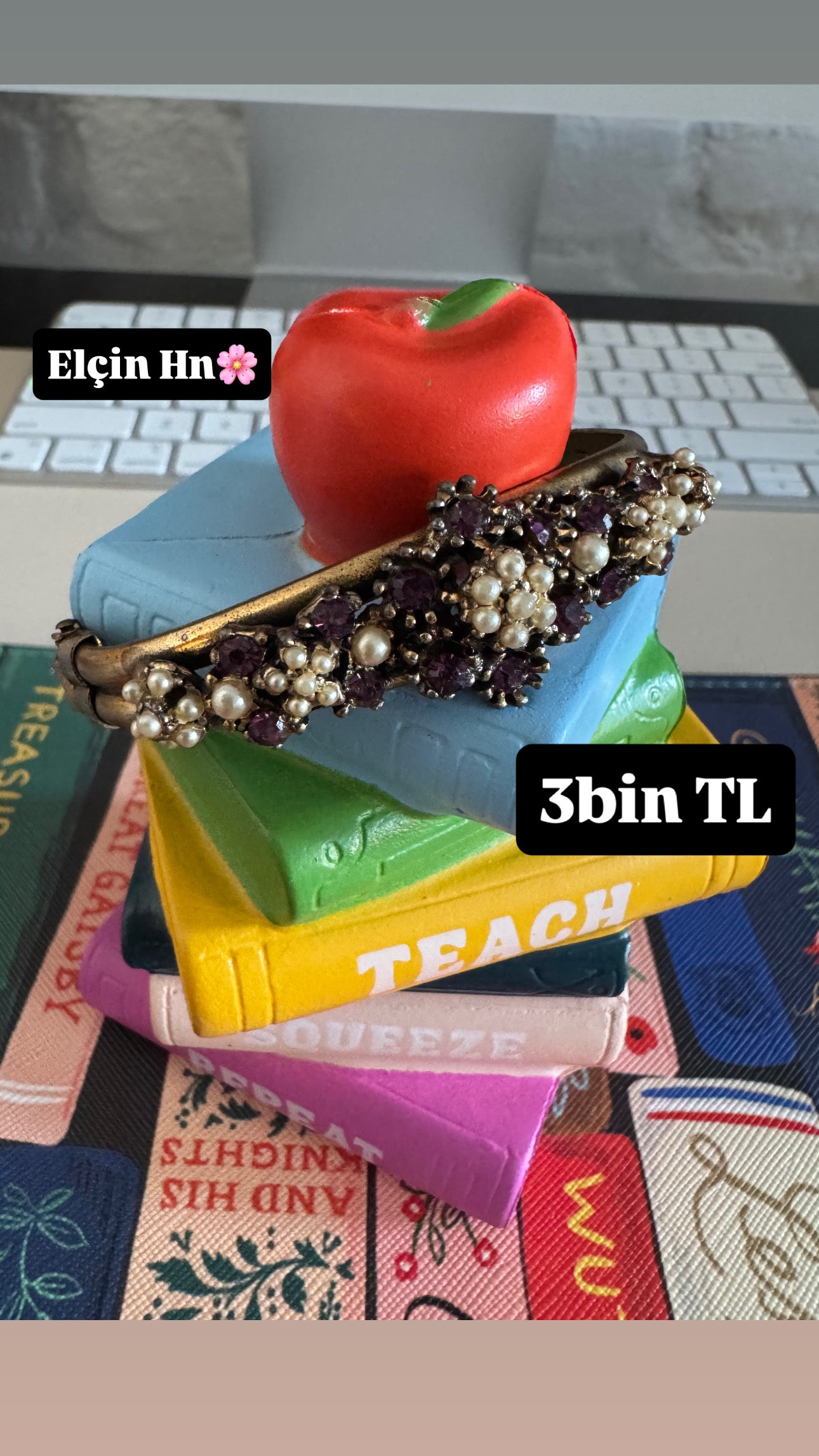 Custom Jewelry Set for Elcin hn