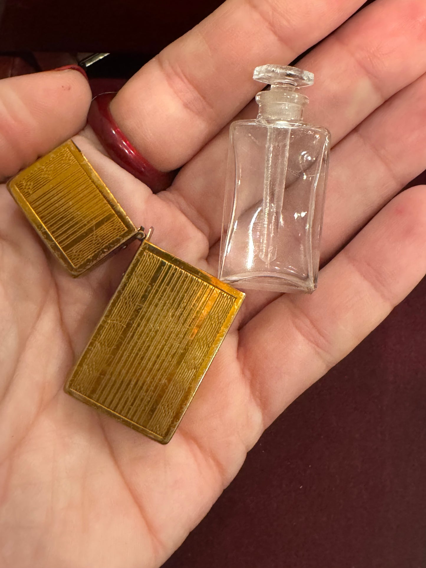 Perfume bottle