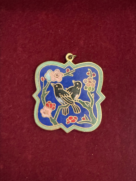 Cloisonne vintage pendant